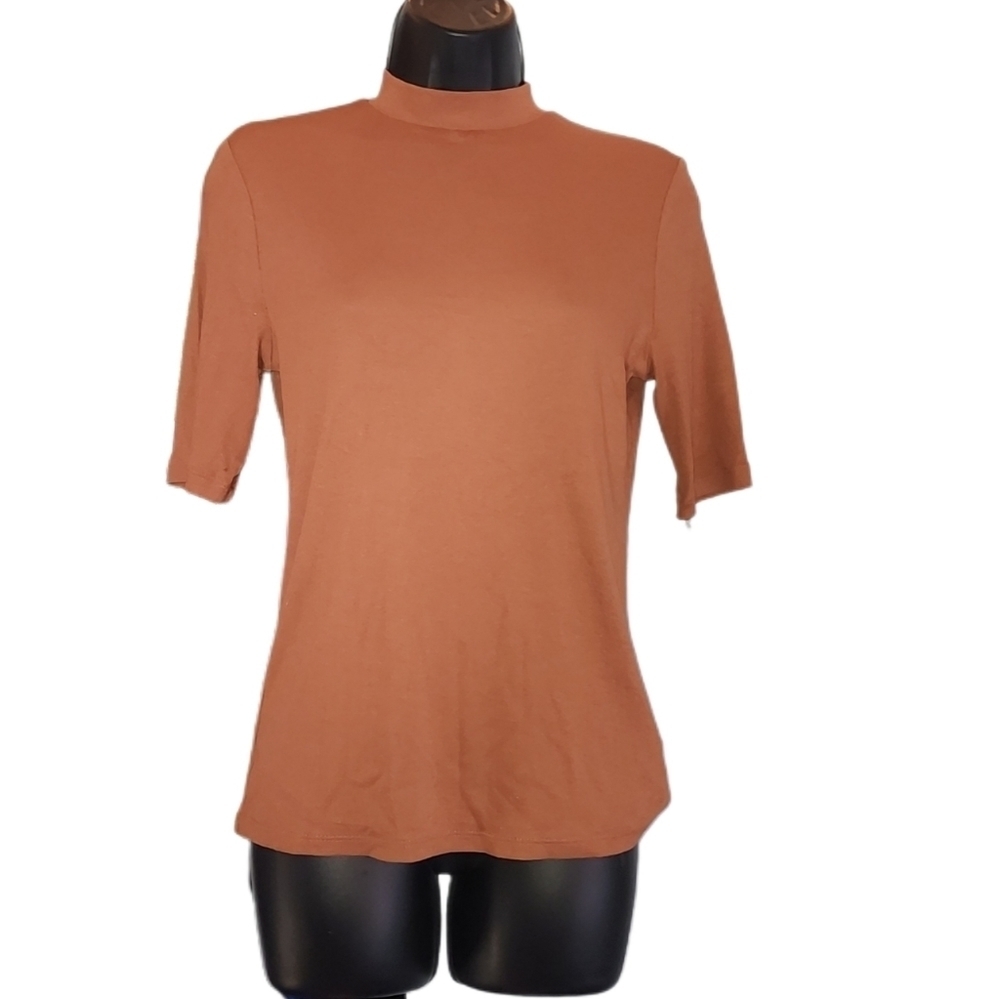 NWT Women's top
